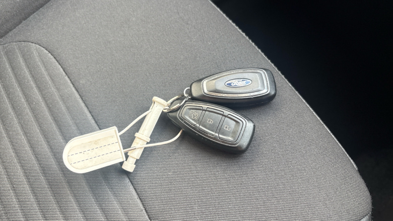 Ford Kuga 2.0 TDCi Titanium Edition 5dr Auto 2WD Diesel Estate